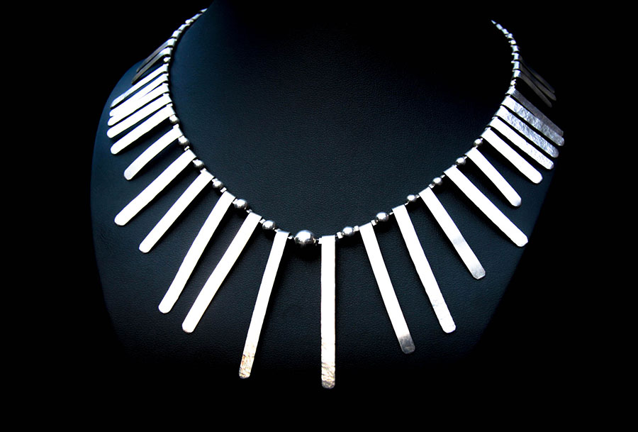 COLLAR ESTELAR